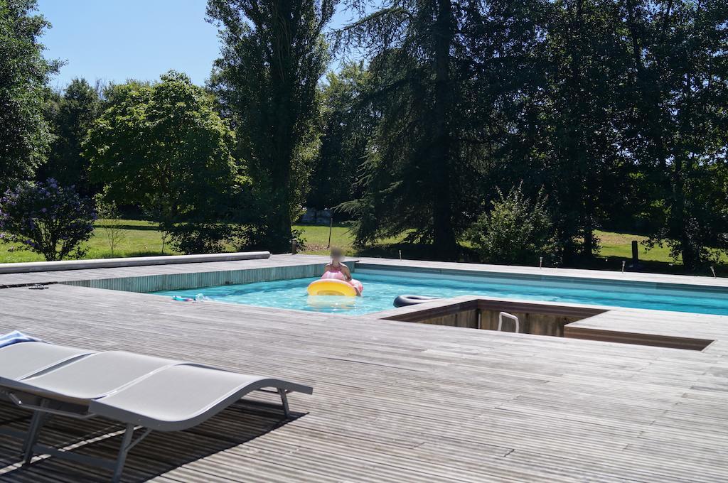 Le Petit Moulin Bed & Breakfast Faverelles Bagian luar foto