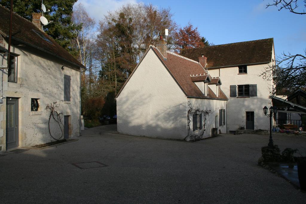 Le Petit Moulin Bed & Breakfast Faverelles Bagian luar foto